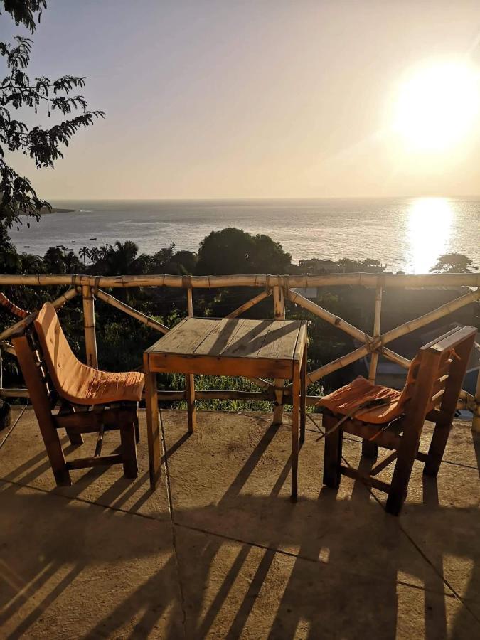 Kaza Ladera Bed & Breakfast Seladinha Ngoại thất bức ảnh