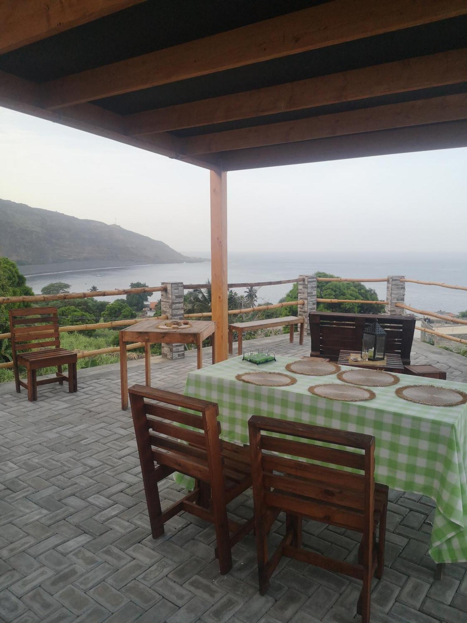 Kaza Ladera Bed & Breakfast Seladinha Ngoại thất bức ảnh
