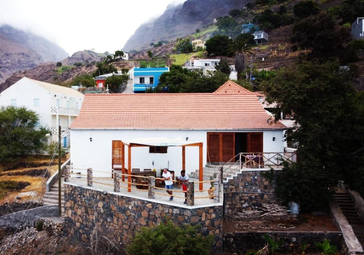 Kaza Ladera Bed & Breakfast Seladinha Ngoại thất bức ảnh
