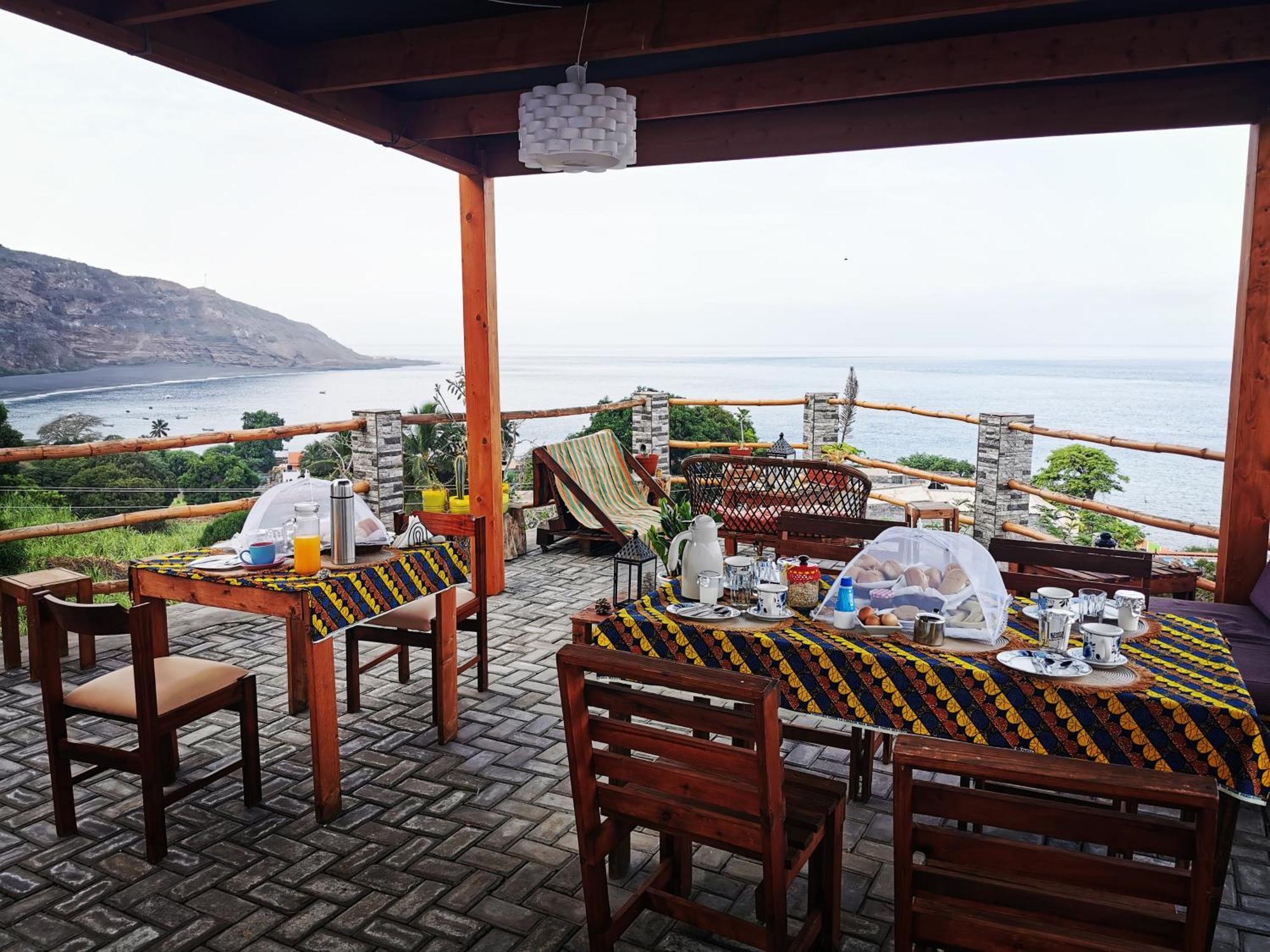 Kaza Ladera Bed & Breakfast Seladinha Ngoại thất bức ảnh