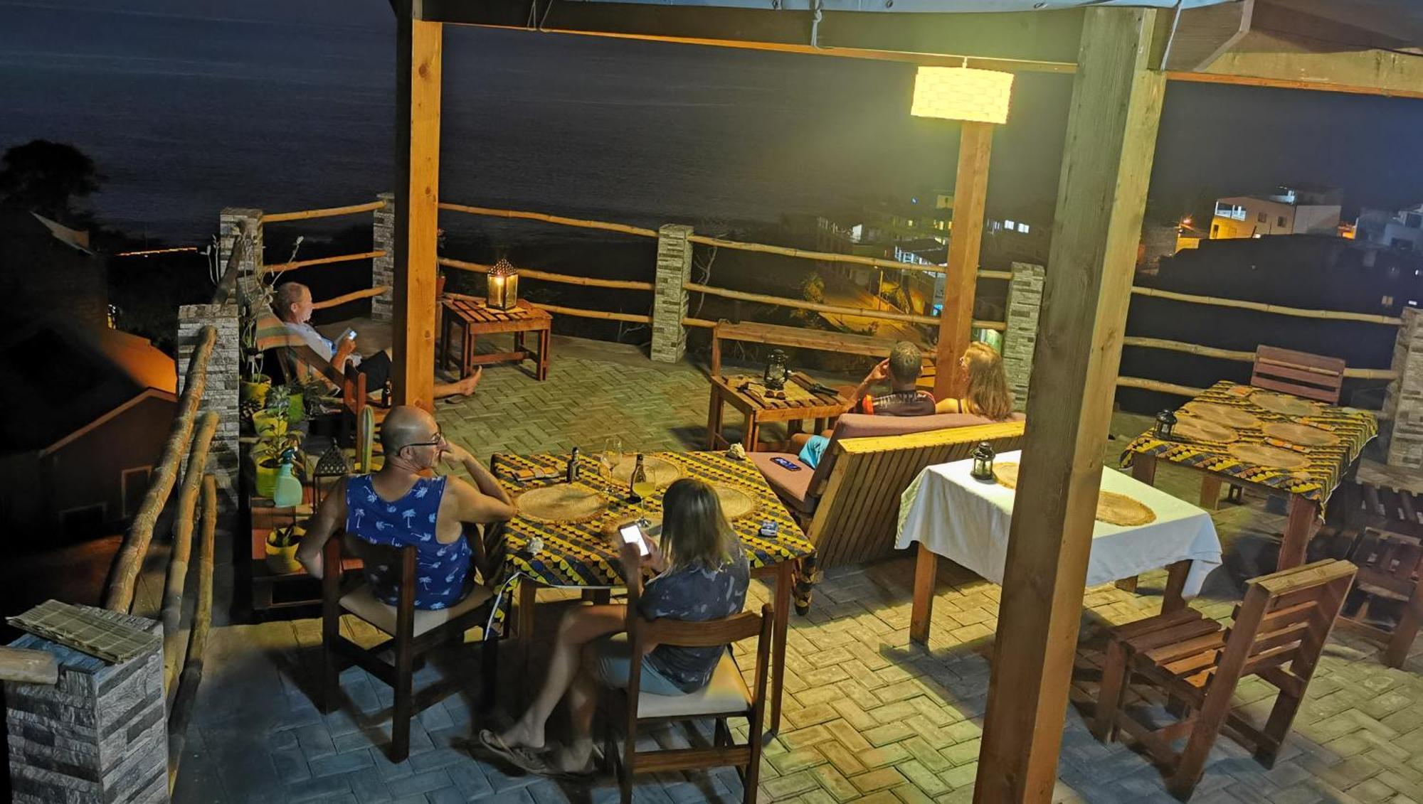 Kaza Ladera Bed & Breakfast Seladinha Ngoại thất bức ảnh